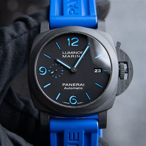 Panerai Luminor Marina 300M Carbotech Date 